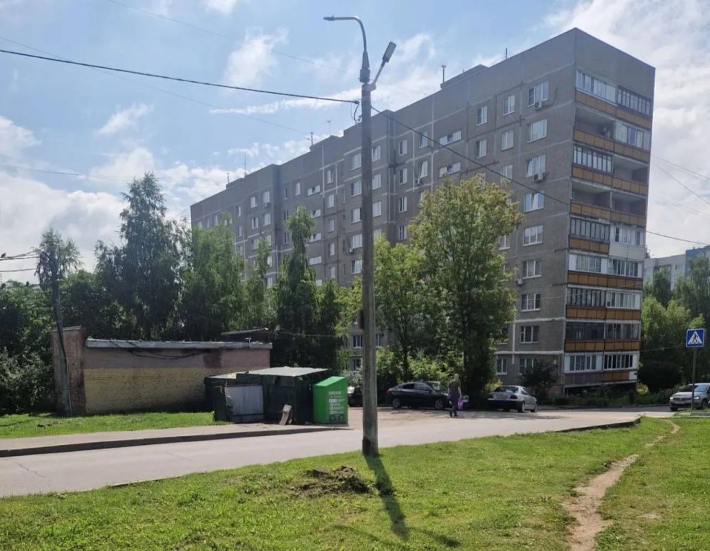 В Подольске проверили содержание дома №54 и дворовой территории на улице Плещеевской В Подольске проверили содержание дома №54 и дворовой территории на улице Плещеевской