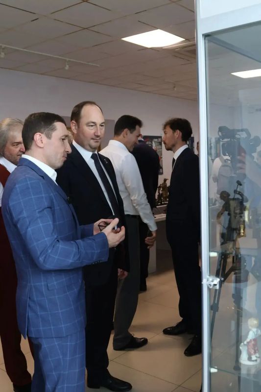 Сергей Мужальских: Вместе с руководством, работниками и ветеранами Ступинской металлургической компании принял участие в открытии выставки «Металлургический мир в миниатюре», посвящённой 90-летию СМК и Дню металлурга Сергей Мужальских: Вместе с руководством, работниками и ветеранами Ступинской металлургической компании принял участие в открытии выставки «Металлургический мир в миниатюре», посвящённой 90-летию СМК и Дню металлурга