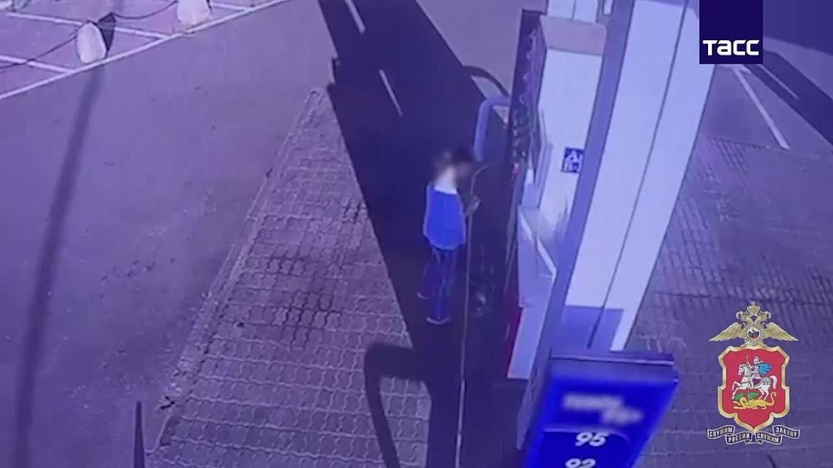 Владислав Шурыгин: 15-летняя девочка, по указанию неизвестных в мессенджере, попыталась поджечь заправку в подмосковной Балашихе