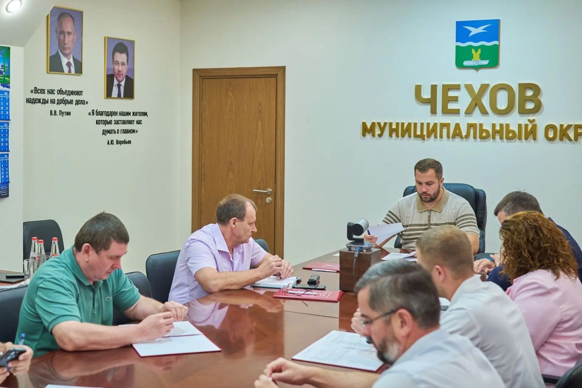 Михаил Собакин: В ходе Часа по ЖКХ обсудили подготовку к осенне-зимнему периоду и выполнение госпрограмм Михаил Собакин: В ходе Часа по ЖКХ обсудили подготовку к осенне-зимнему периоду и выполнение госпрограмм