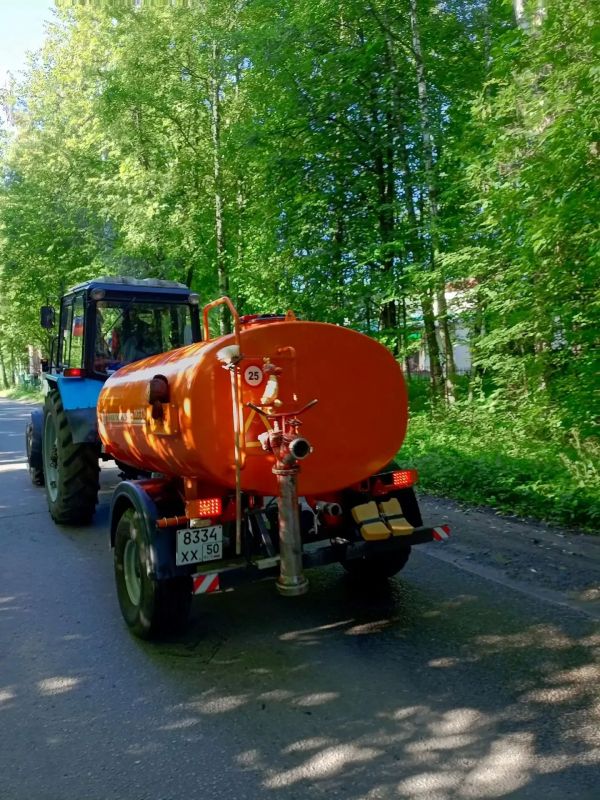 Готовимся к выходным: в Долгопрудном дорожные и коммунальные службы проводят ежедневную уборку территорий Готовимся к выходным: в Долгопрудном дорожные и коммунальные службы проводят ежедневную уборку территорий