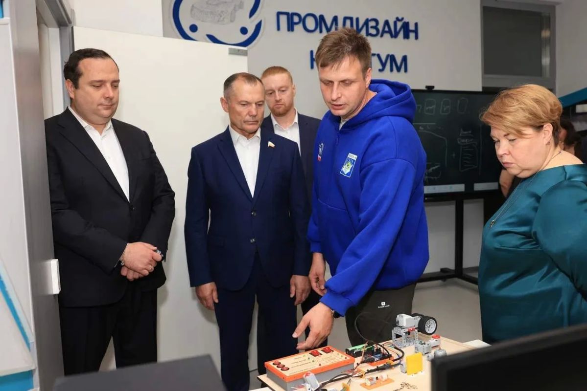 Игорь Трифонов: Опыт нашего города в развитии технического образования могут перенять другие регионы Игорь Трифонов: Опыт нашего города в развитии технического образования могут перенять другие регионы