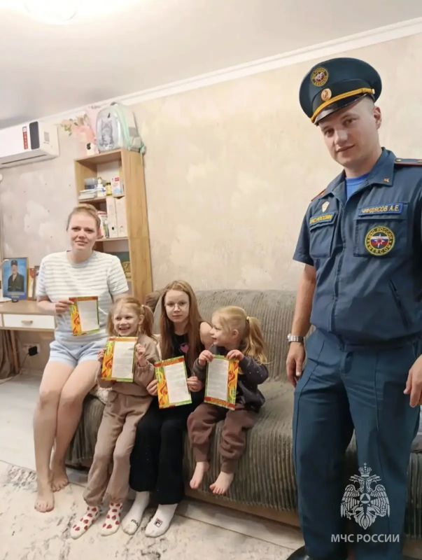 В Наро-Фоминске провели профилактические рейды в многодетных семьях В Наро-Фоминске провели профилактические рейды в многодетных семьях