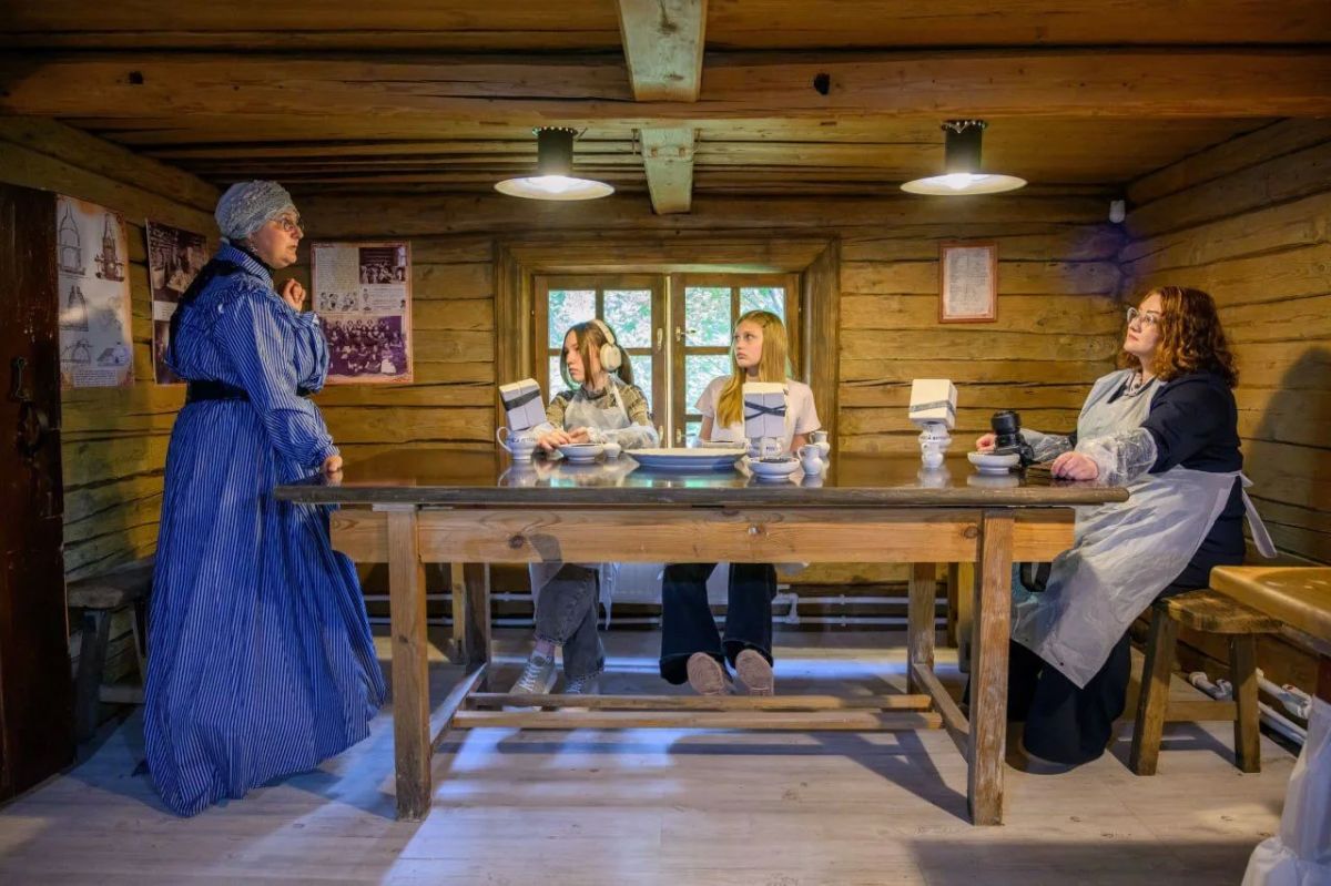 Создано в Подмосковье: тайны фарфоровых мастерских Гжели Создано в Подмосковье: тайны фарфоровых мастерских Гжели