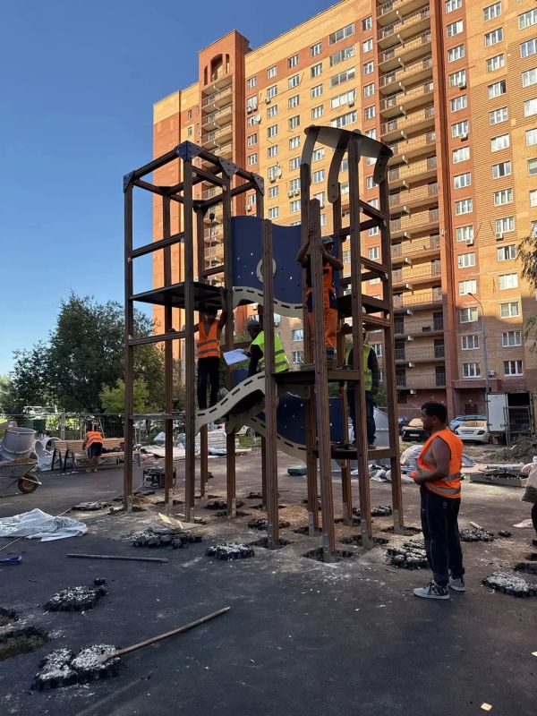 Благоустройство дворов в Долгопрудном: где идут работы, а где уже завершены Благоустройство дворов в Долгопрудном: где идут работы, а где уже завершены