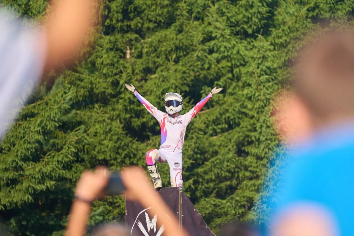 Более тысячи зрителей собрало выступление команды мотофристайла FMX13 в Чехове Более тысячи зрителей собрало выступление команды мотофристайла FMX13 в Чехове