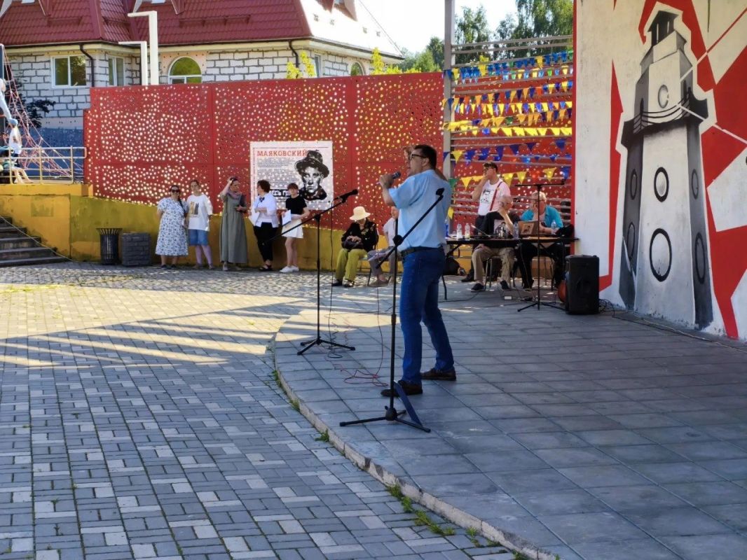 Светить всегда,. светить везде Светить всегда,. светить везде