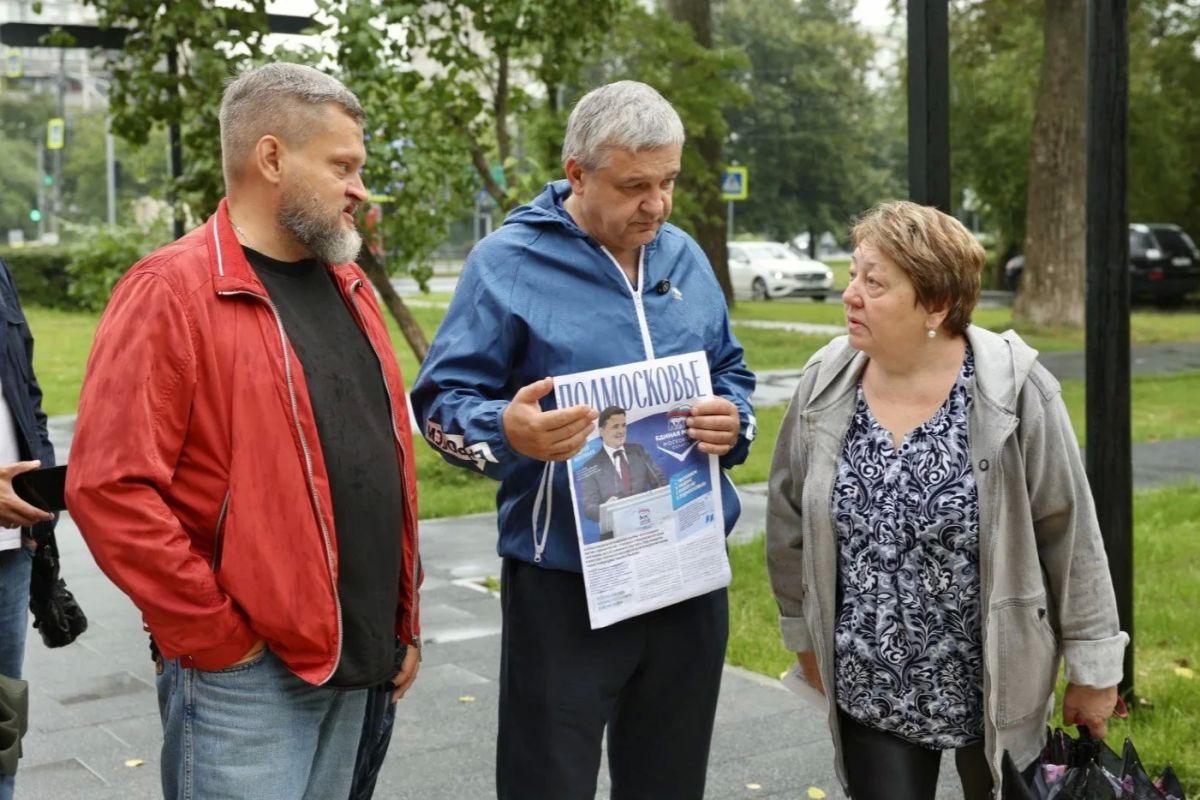 Мнение жителей – в приоритете: содержание сквера проверили в Мытищах Мнение жителей – в приоритете: содержание сквера проверили в Мытищах