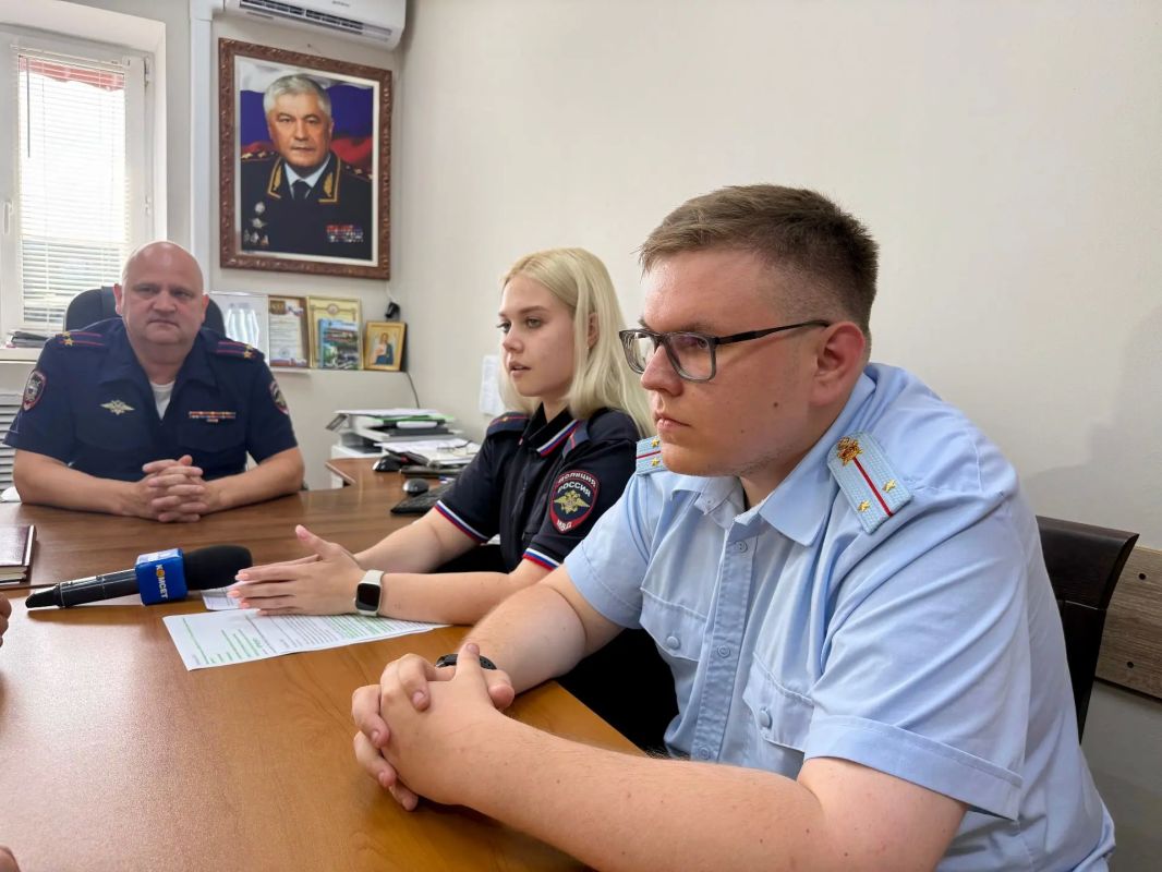 Ступинские полицейские рассказали о преимуществах работы в органах внутренних дел Ступинские полицейские рассказали о преимуществах работы в органах внутренних дел