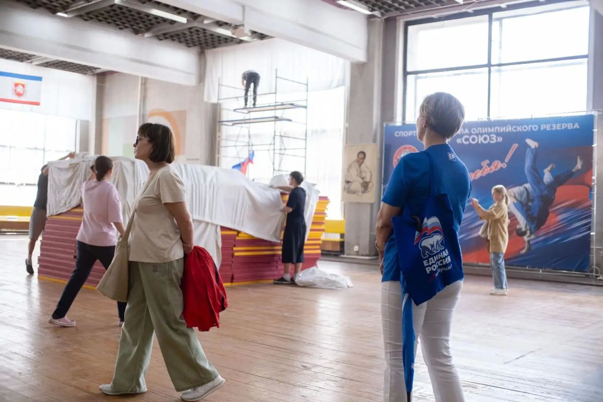 В спортшколе «Союз» в Дзержинском продолжается обновление В спортшколе «Союз» в Дзержинском продолжается обновление
