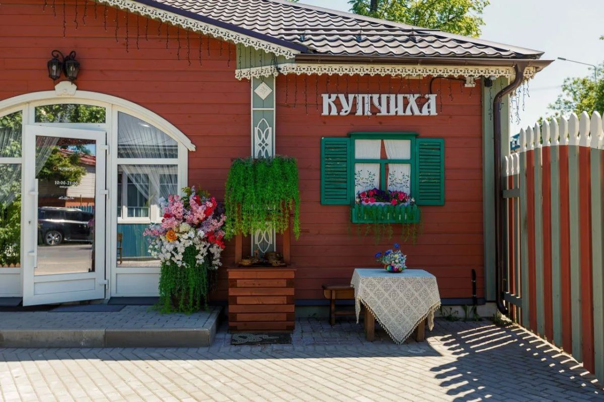 Подмосковье в объективе. Древний Звенигород — место, где время замедляет бег Делимся летними снимками и приглашаем прогуляться по улочкам, чтобы изучить все детали, заглянуть в музеи и прикоснуться к духовному наследию... Подмосковье в объективе. Древний Звенигород — место, где время замедляет бег Делимся летними снимками и приглашаем прогуляться по улочкам, чтобы изучить все детали, заглянуть в музеи и прикоснуться к духовному наследию...