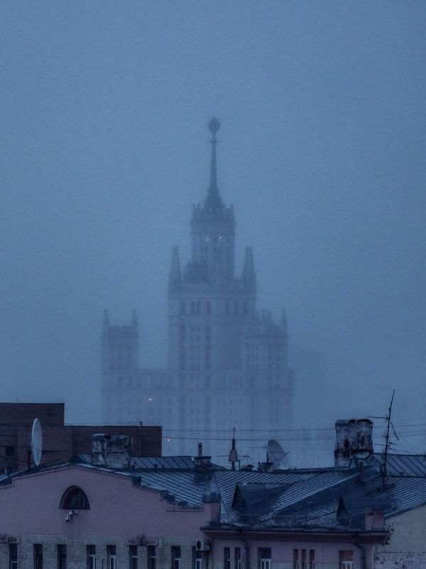 АТМОСФЕРА: жёлтый уровень опасности объявили в Подмосковье из-за тумана