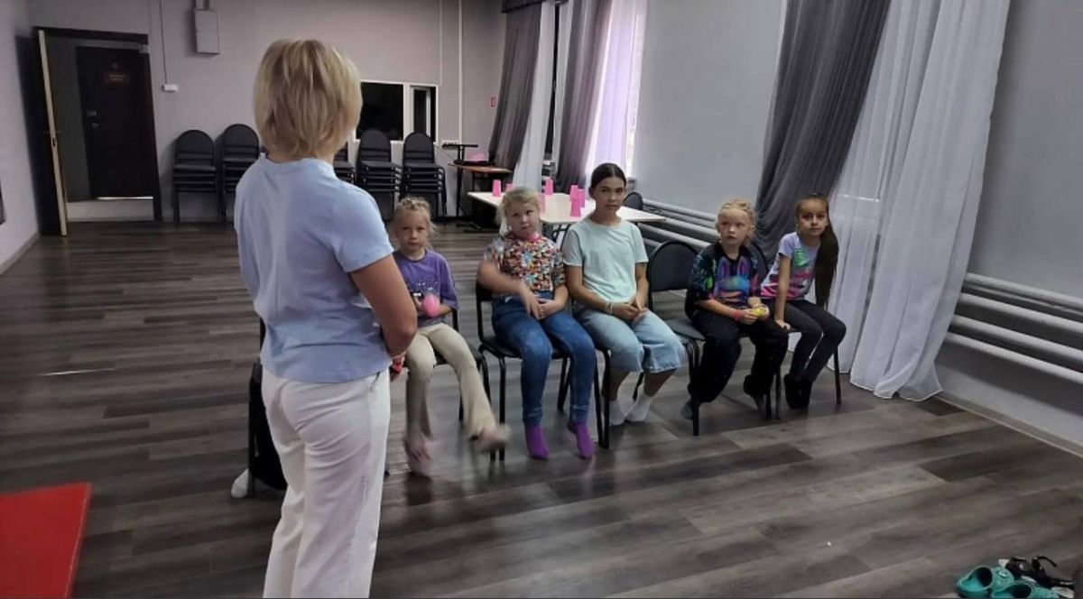 Сотрудники ЦКиД «Москворецкий» и ДК «Юбилейный» провели мероприятия в рамках межведомственной акции «Безопасные окна» Сотрудники ЦКиД «Москворецкий» и ДК «Юбилейный» провели мероприятия в рамках межведомственной акции «Безопасные окна»