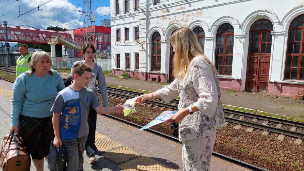 На железнодорожной станции «Серпухов» прошла акция «Сохрани себе жизнь» На железнодорожной станции «Серпухов» прошла акция «Сохрани себе жизнь»