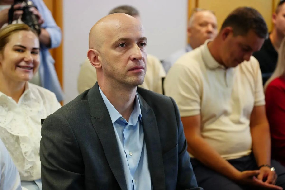 Сегодня вместе с победителем предварительного голосования «Единой России» Николаем Томашовым, вице-президентом ТПП Андреем Косыгиным на площадке городского филиала Торгово-промышленной палаты Московской области... Сегодня вместе с победителем предварительного голосования «Единой России» Николаем Томашовым, вице-президентом ТПП Андреем Косыгиным на площадке городского филиала Торгово-промышленной палаты Московской области...