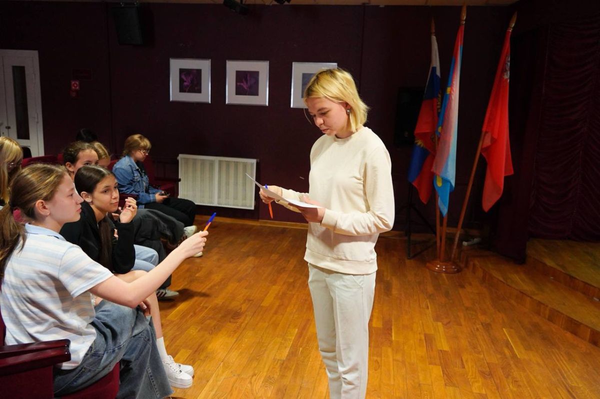 Для участников трудовой бригады провели интерактивное мероприятие «Здоровый образ жизни» Для участников трудовой бригады провели интерактивное мероприятие «Здоровый образ жизни»
