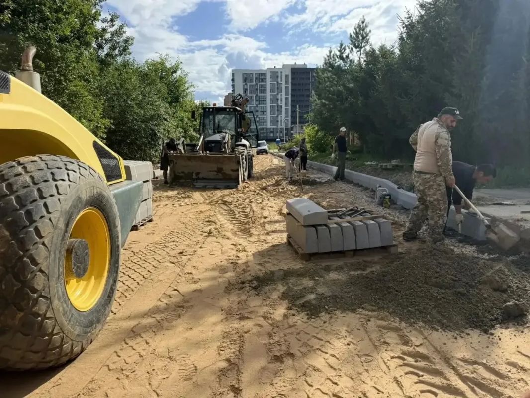 Депутаты окружного Совета совместно с заместителем главы округа Ильёй Кошелевым оценили ход капитального ремонта дорог в Сергиевом Посаде, осмотрев объекты на улицах Владимирской, Пограничной и Троицком бульваре Депутаты окружного Совета совместно с заместителем главы округа Ильёй Кошелевым оценили ход капитального ремонта дорог в Сергиевом Посаде, осмотрев объекты на улицах Владимирской, Пограничной и Троицком бульваре