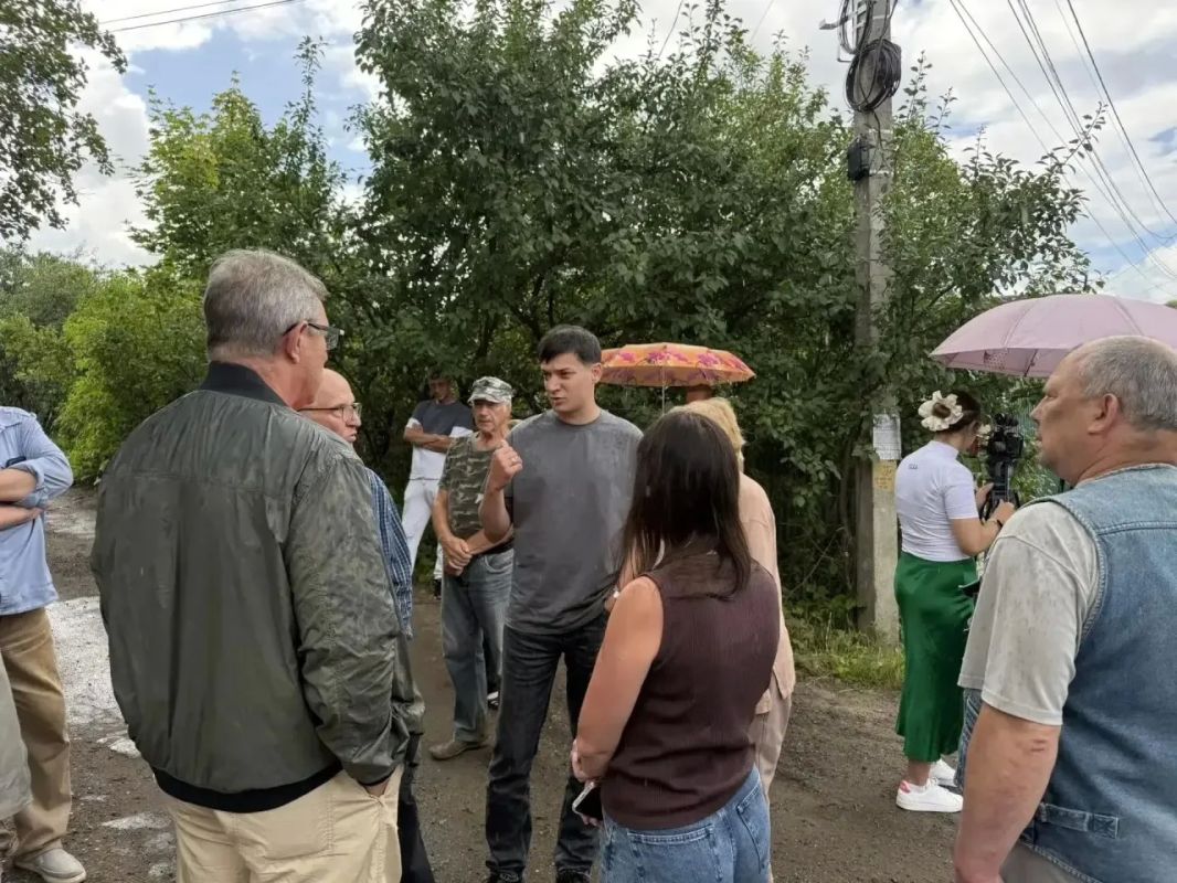 Депутаты окружного Совета совместно с заместителем главы округа Ильёй Кошелевым оценили ход капитального ремонта дорог в Сергиевом Посаде, осмотрев объекты на улицах Владимирской, Пограничной и Троицком бульваре Депутаты окружного Совета совместно с заместителем главы округа Ильёй Кошелевым оценили ход капитального ремонта дорог в Сергиевом Посаде, осмотрев объекты на улицах Владимирской, Пограничной и Троицком бульваре