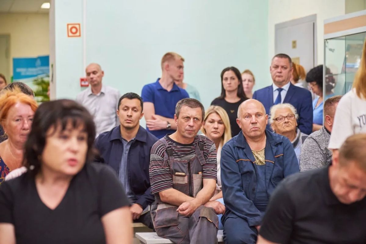 Михаил Собакин: Отдельным вопросом стала безопасность жителей и информация об укрытиях и системе оповещения Михаил Собакин: Отдельным вопросом стала безопасность жителей и информация об укрытиях и системе оповещения