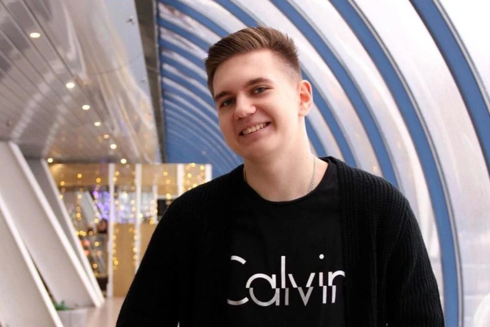 Суд приговорил 26-летнего Артема Миссюру за убийства двух человек, покушение на убийство семи человек и мошенничество к пожизненному наказанию