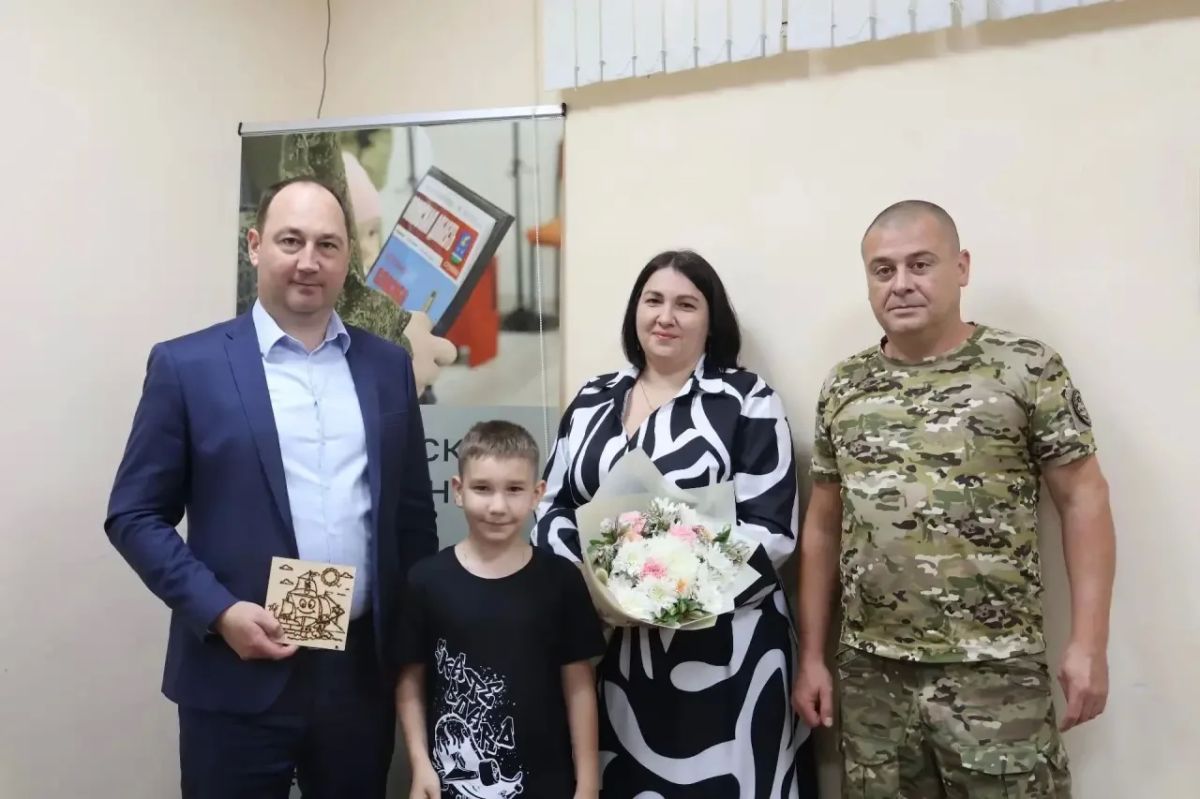 Сергей Мужальских: Поздравил с днём рождения Степана Мельниченко — сына нашего героя, погибшего при выполнении задач специальной военной операции Сергей Мужальских: Поздравил с днём рождения Степана Мельниченко — сына нашего героя, погибшего при выполнении задач специальной военной операции