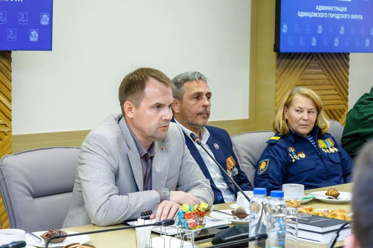 Андрей Иванов: Герой России, военный корреспондент и член Генерального совета партии «Единая Россия» Евгений Поддубный встретился в Одинцово с участниками Ассоциации ветеранов СВО Московской области Андрей Иванов: Герой России, военный корреспондент и член Генерального совета партии «Единая Россия» Евгений Поддубный встретился в Одинцово с участниками Ассоциации ветеранов СВО Московской области