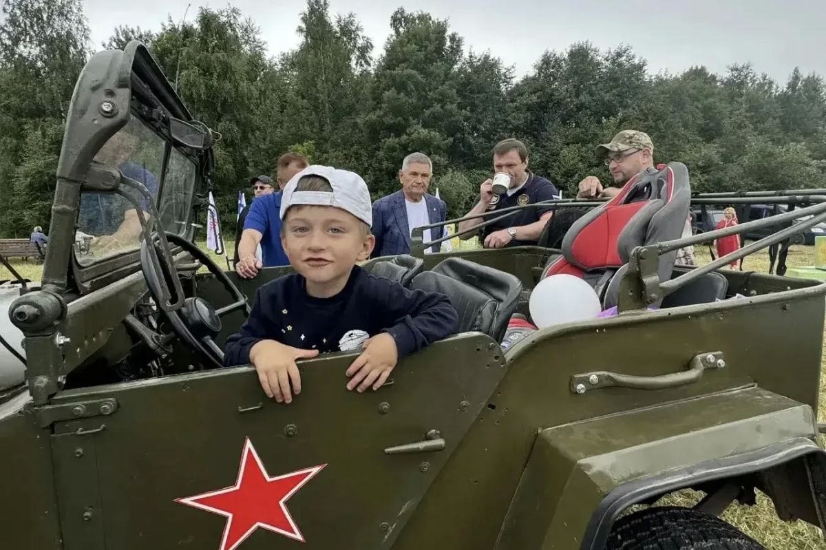 Сегодня наше село Васильевское в Сергиевом Посаде в третий раз стало площадкой фестиваля «По ZOVу Родины» Сегодня наше село Васильевское в Сергиевом Посаде в третий раз стало площадкой фестиваля «По ZOVу Родины»