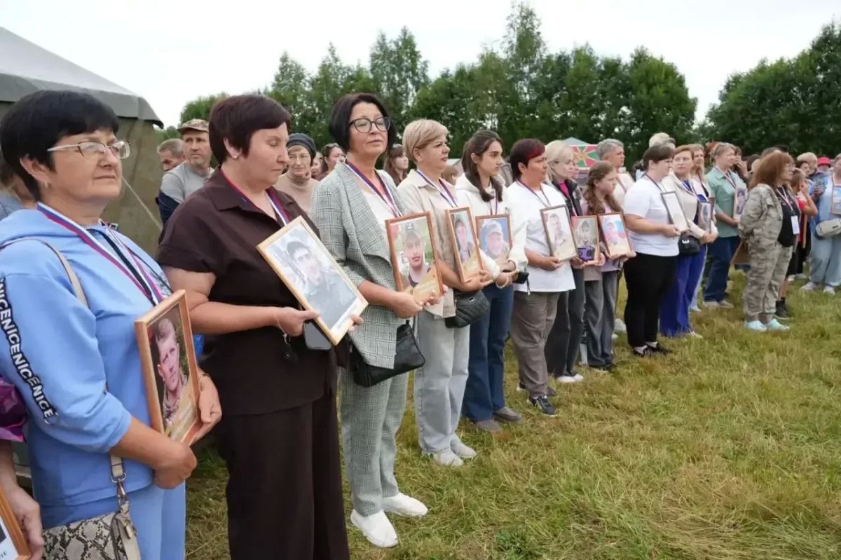 Сегодня наше село Васильевское в Сергиевом Посаде в третий раз стало площадкой фестиваля «По ZOVу Родины» Сегодня наше село Васильевское в Сергиевом Посаде в третий раз стало площадкой фестиваля «По ZOVу Родины»