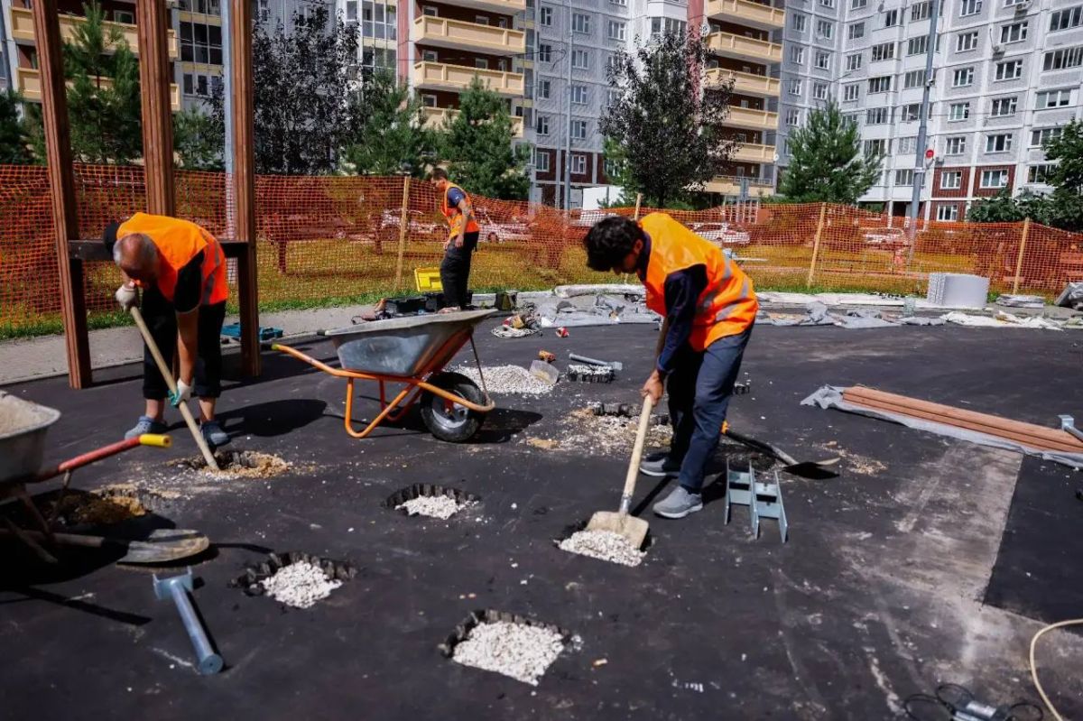 В Ленинском городском округе продолжается масштабная работа по обновлению инфраструктуры В Ленинском городском округе продолжается масштабная работа по обновлению инфраструктуры