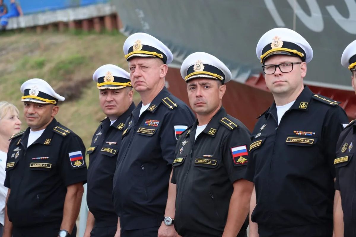 Сергей Мужальских: Уважаемые военные моряки, ветераны Военно-Морского Флота России, защитники морских рубежей! Сергей Мужальских: Уважаемые военные моряки, ветераны Военно-Морского Флота России, защитники морских рубежей!
