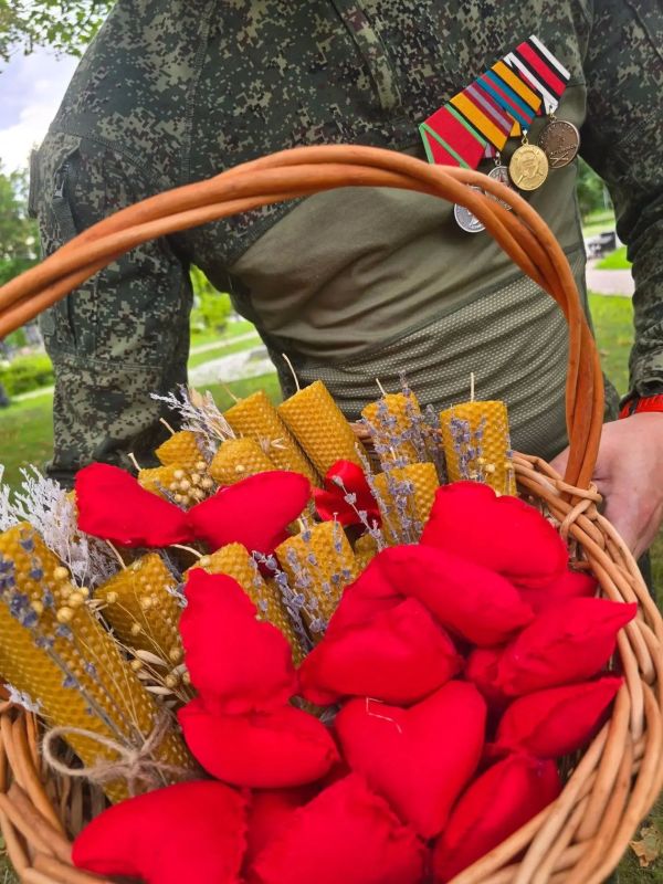 Волонтеры Балашихи провели мастеркласс по созданию свечей для бойцов СВО Волонтеры Балашихи провели мастеркласс по созданию свечей для бойцов СВО