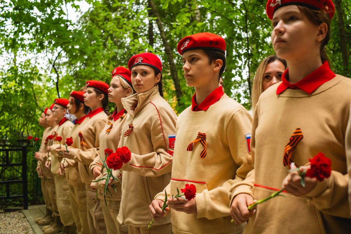 У памяти нет забвения. В ночь с 28 на 29 июля 1941 года гитлеровская авиация, совершая очередной налет на Москву, нанесла удар по Домодедово У памяти нет забвения. В ночь с 28 на 29 июля 1941 года гитлеровская авиация, совершая очередной налет на Москву, нанесла удар по Домодедово