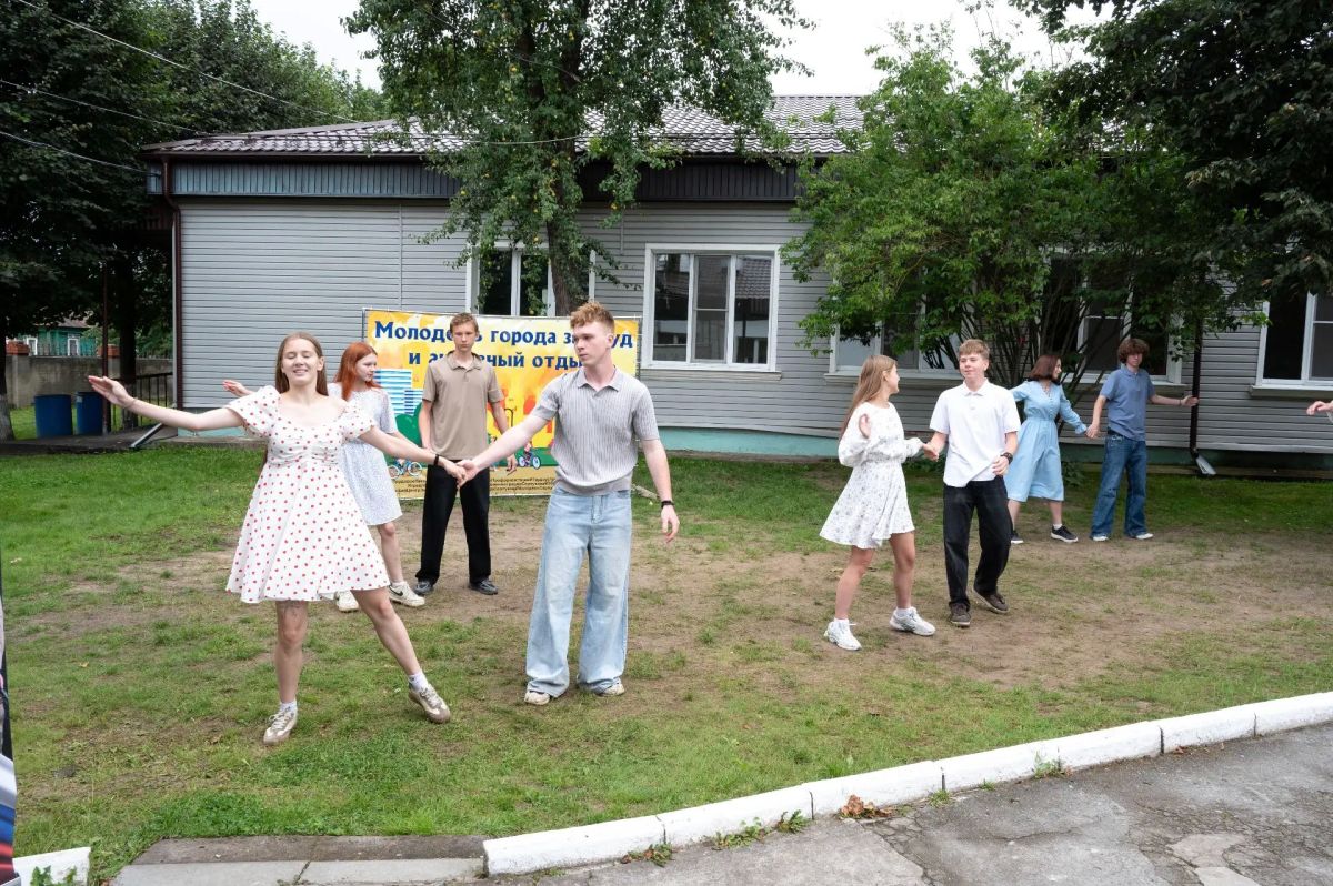 В Серпухове завершилась вторая смена трудового лагеря для подростков В Серпухове завершилась вторая смена трудового лагеря для подростков