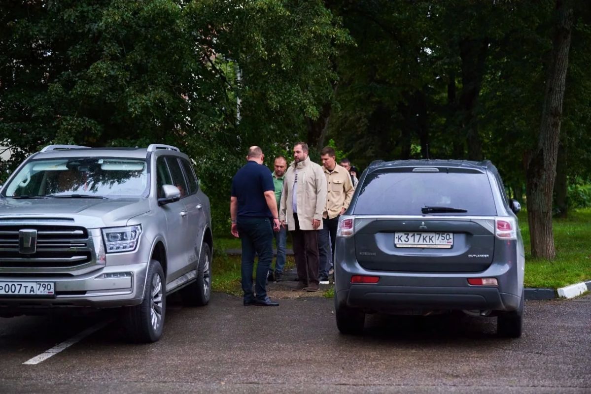 Михаил Собакин: В рамках еженедельного мониторинга проконтролировал содержание внутридворовых территорий и общественных пространств в селе Троицкое Михаил Собакин: В рамках еженедельного мониторинга проконтролировал содержание внутридворовых территорий и общественных пространств в селе Троицкое