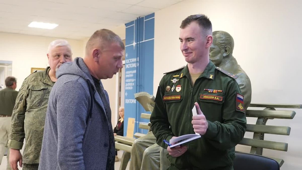 Выставка картин участника СВО открылась в Люберцах