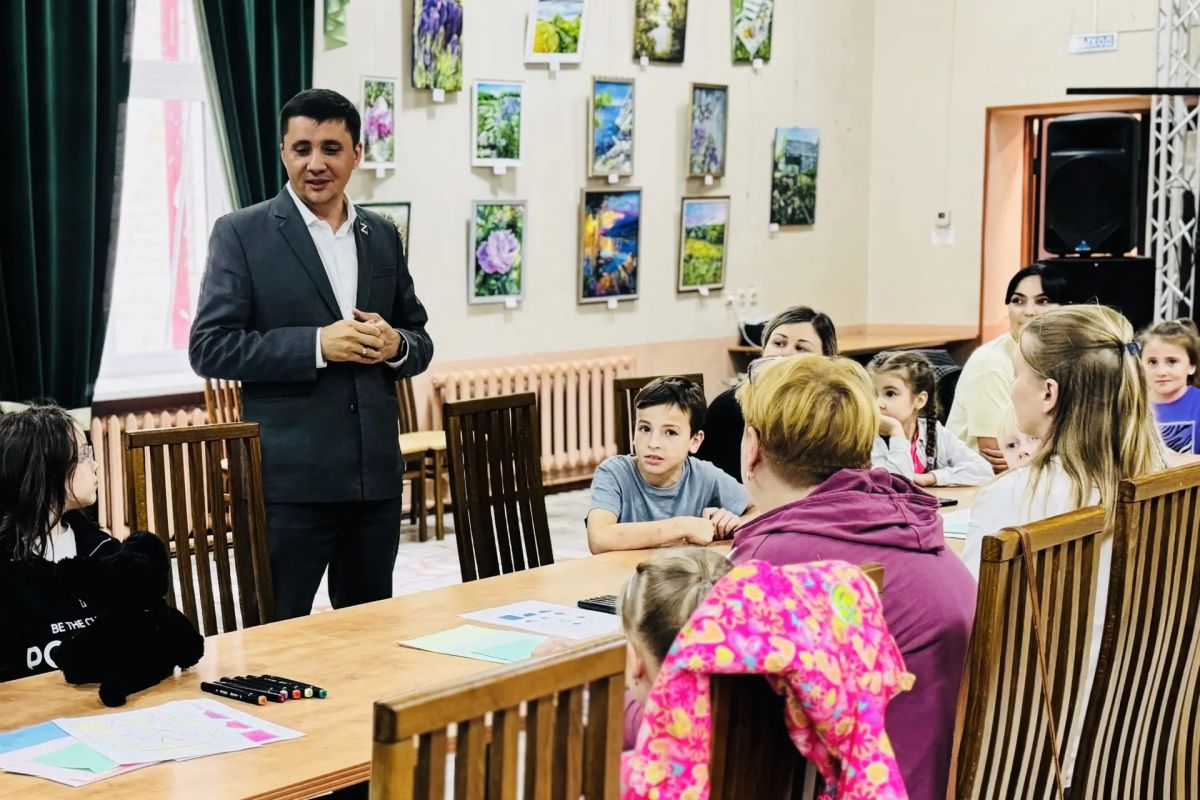 Лидер Движения общественной поддержки Олеся Климачёва поддержала творческое начинание юных химчан Лидер Движения общественной поддержки Олеся Климачёва поддержала творческое начинание юных химчан