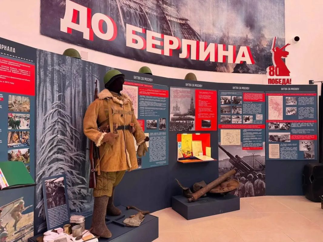 Данила Дубровский, заместитель руководителя православного военно-патриотического клуба имени князя Владимира Храброго, удостоен благодарственного письма от Министра информации и молодёжной политики МО Екатерины Швелидзе Данила Дубровский, заместитель руководителя православного военно-патриотического клуба имени князя Владимира Храброго, удостоен благодарственного письма от Министра информации и молодёжной политики МО Екатерины Швелидзе