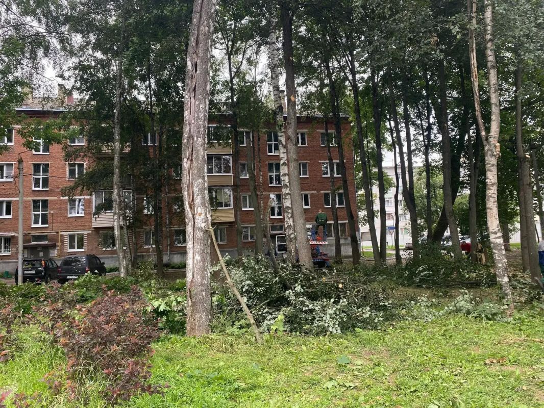 На ул. Инженерная в Сергиевом Посаде состоялась встреча жильцов домов №4 и 6 с представителями администрации и депутатами окружного Совета На ул. Инженерная в Сергиевом Посаде состоялась встреча жильцов домов №4 и 6 с представителями администрации и депутатами окружного Совета