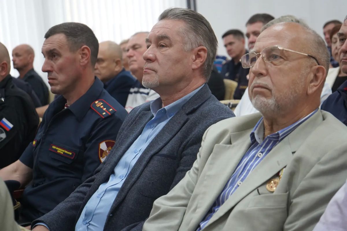 В подмосковном главке Росгвардии состоялось торжественное собрание, посвященное 20-летию региональной ветеранской организации войск правопорядка В подмосковном главке Росгвардии состоялось торжественное собрание, посвященное 20-летию региональной ветеранской организации войск правопорядка