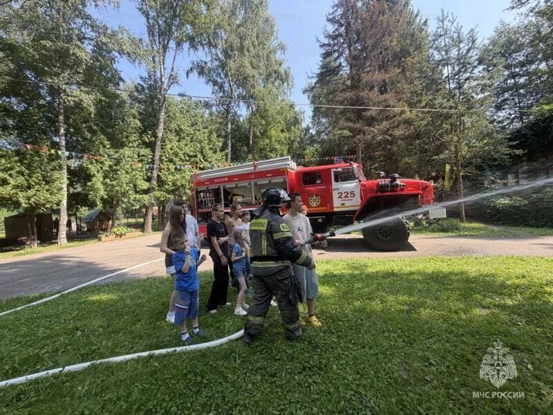 В оздоровительном лагере "Орленок" в Клину не забывают о правилах безопасности В оздоровительном лагере "Орленок" в Клину не забывают о правилах безопасности