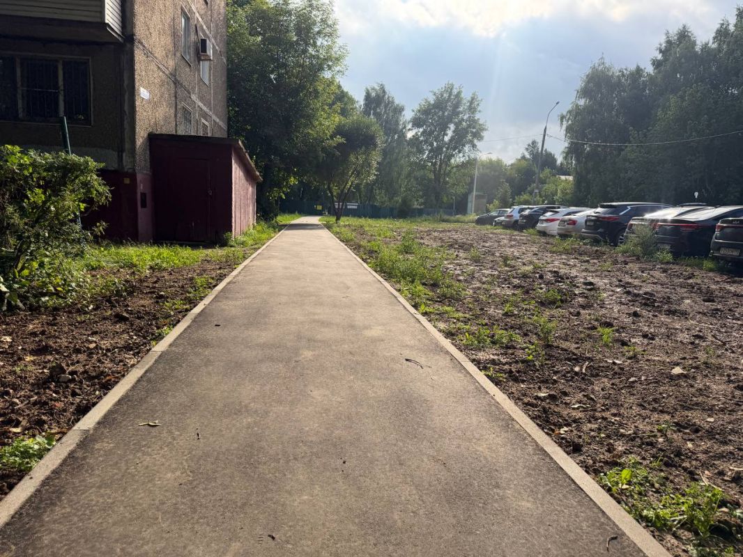 Заместитель главы городского округа Подольск Михаил Саруханов совместно с первым заместителем председателя Совета депутатов Евгением Патрушевым и профильными специалистами провёл обход территории по улице Климента Готвальда... Заместитель главы городского округа Подольск Михаил Саруханов совместно с первым заместителем председателя Совета депутатов Евгением Патрушевым и профильными специалистами провёл обход территории по улице Климента Готвальда...