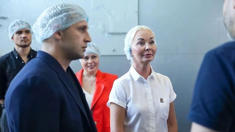 Александр Зарубин посетил завод «Европласт» в Солнечногорске Александр Зарубин посетил завод «Европласт» в Солнечногорске