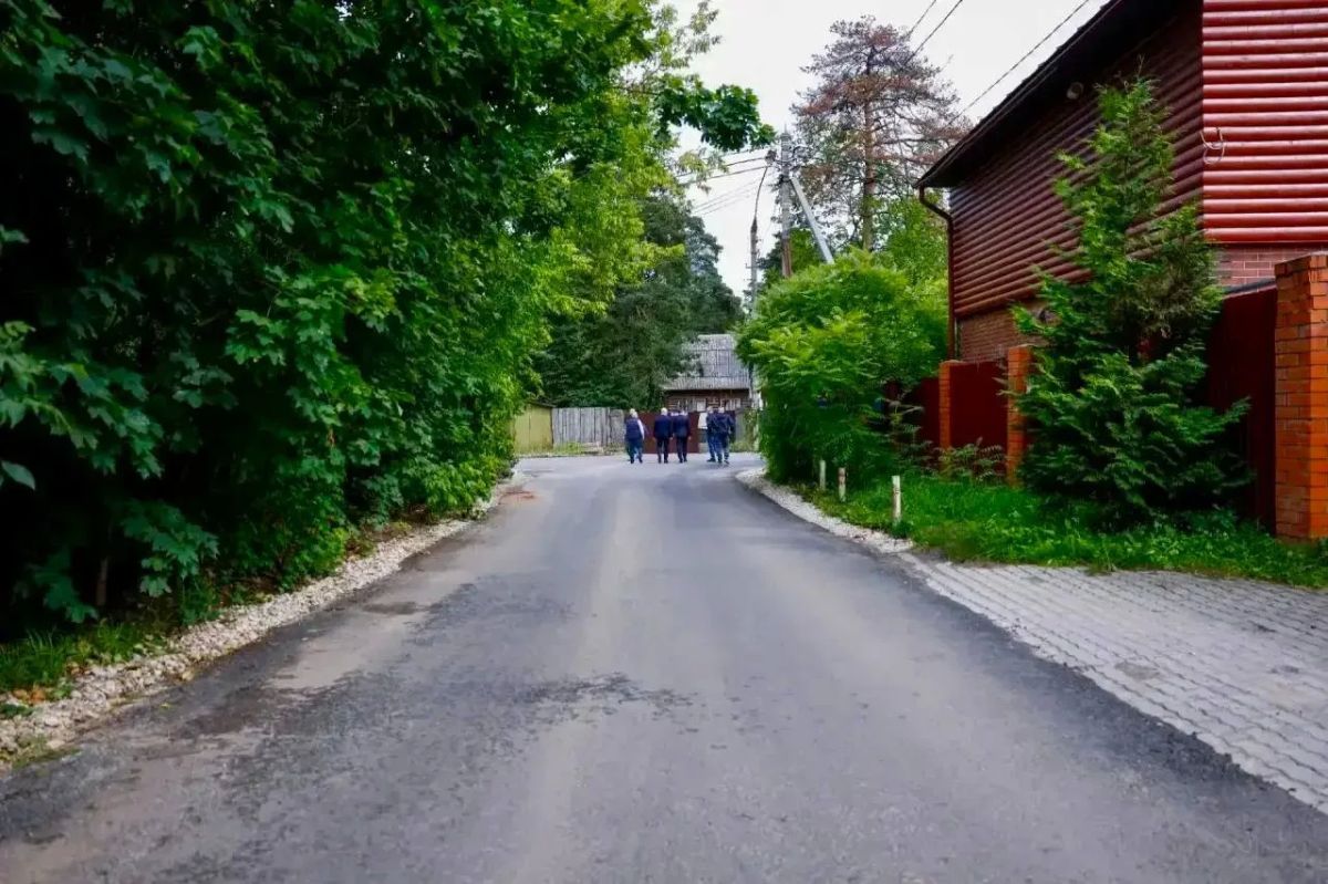 В Ленинском округе дорожники выполнили план укладки покрытия на региональных дорогах и завершают ремонт муниципальных участков В Ленинском округе дорожники выполнили план укладки покрытия на региональных дорогах и завершают ремонт муниципальных участков