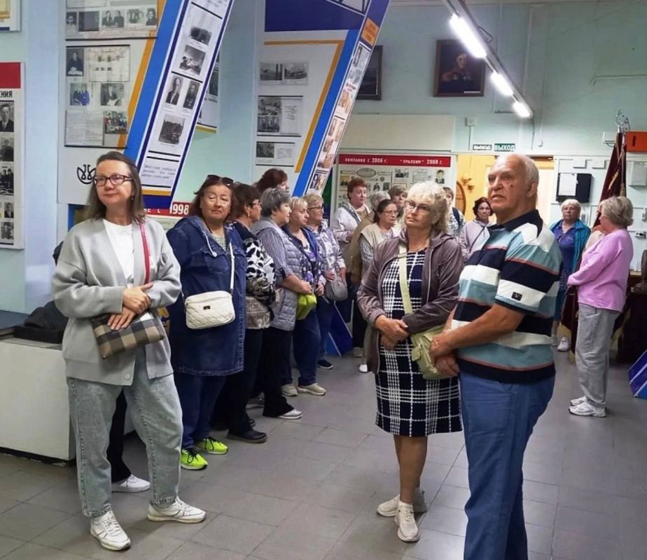 В отделе краеведения Центральной библиотеки им. Инны Гофф прошел краеведческий час «Воскресенская земля» для участников губернаторской программы «Активное долголетие» из городского округа Люберцы В отделе краеведения Центральной библиотеки им. Инны Гофф прошел краеведческий час «Воскресенская земля» для участников губернаторской программы «Активное долголетие» из городского округа Люберцы