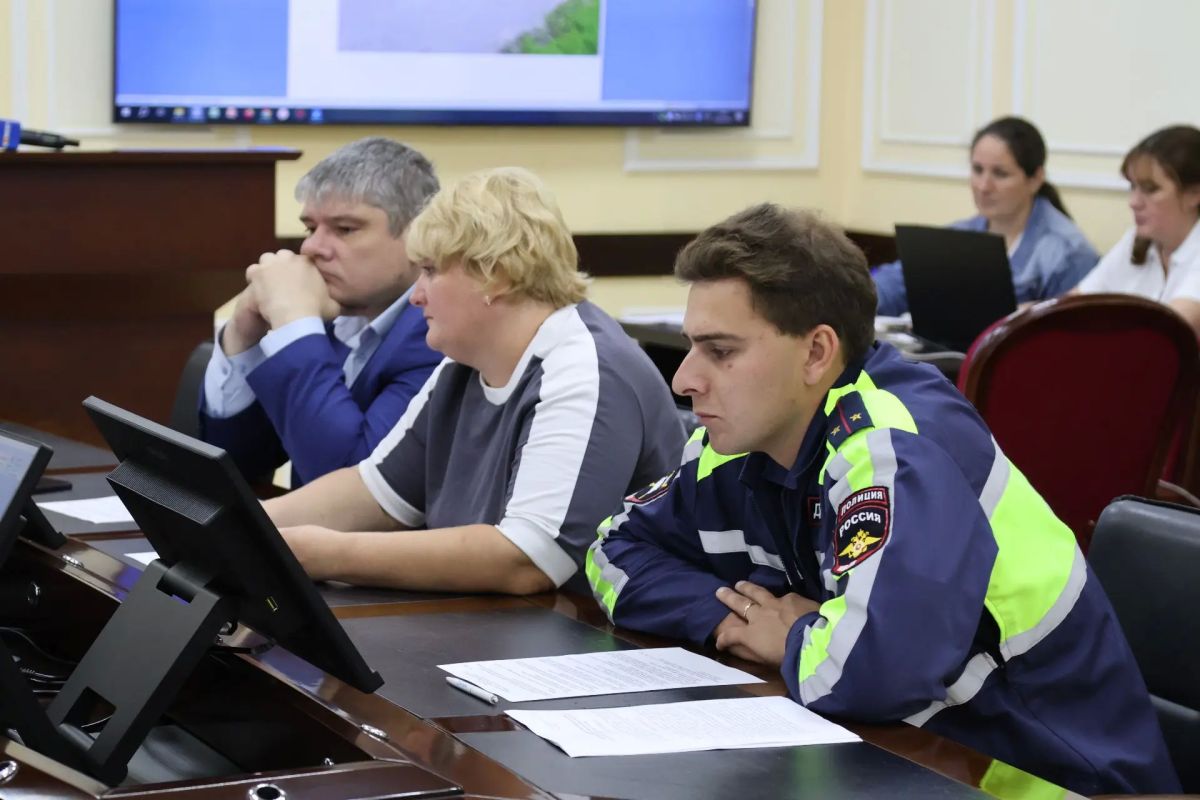 В Ступино прошло заседание комиссии по безопасности дорожного движения В Ступино прошло заседание комиссии по безопасности дорожного движения