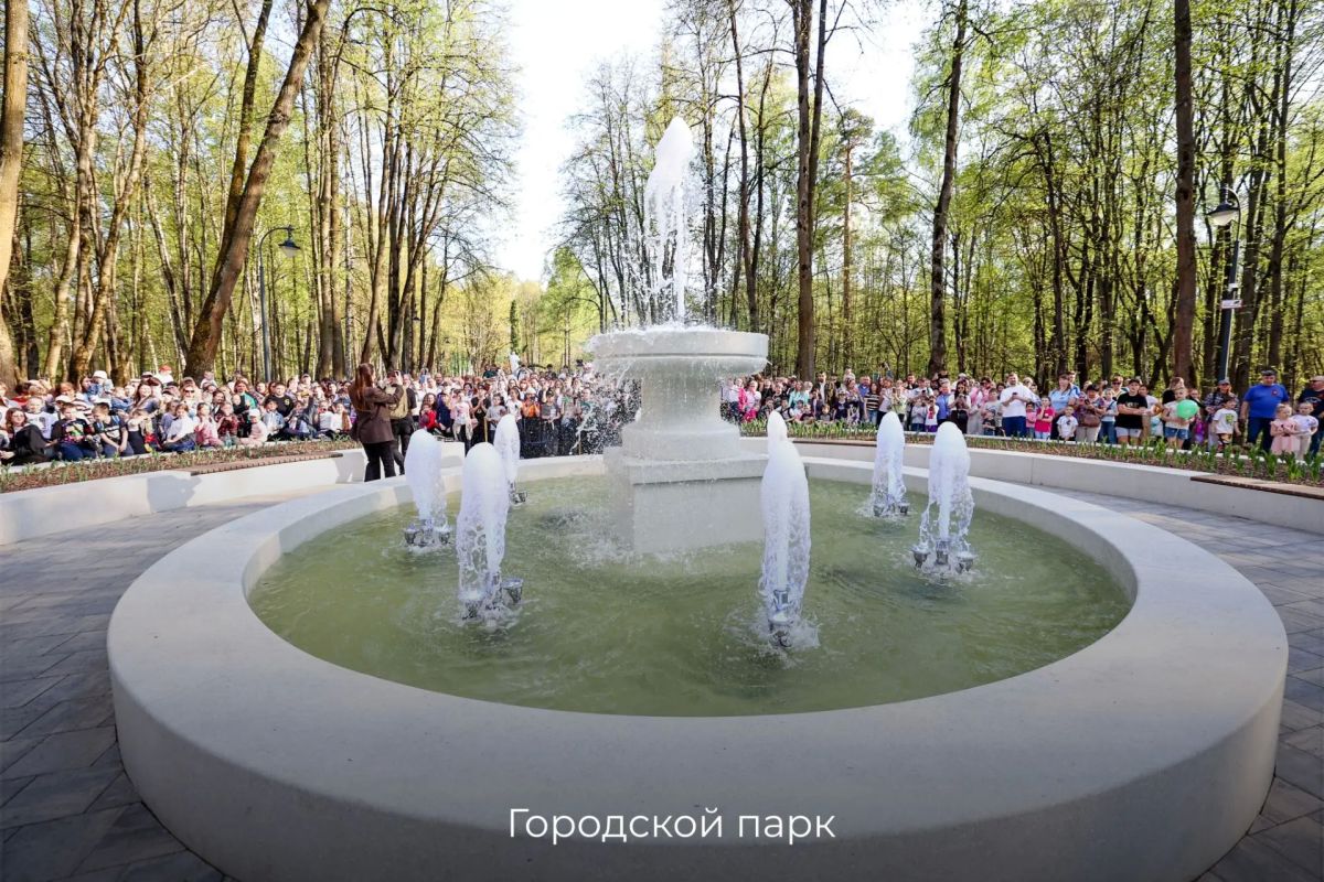 Дмитрий Волков: На встрече с нашим Губернатором Андреем Юрьевичем Воробьевым отдельно доложил о проектах благоустройства, сделав акцент на парки, скверы, набережные и общественные территории, которые за прошедшие 5 лет... Дмитрий Волков: На встрече с нашим Губернатором Андреем Юрьевичем Воробьевым отдельно доложил о проектах благоустройства, сделав акцент на парки, скверы, набережные и общественные территории, которые за прошедшие 5 лет...