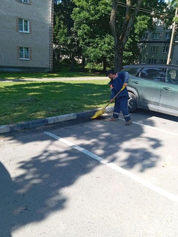 День в работе: МБУ «Чеховское благоустройство» на страже уюта и порядка! День в работе: МБУ «Чеховское благоустройство» на страже уюта и порядка!
