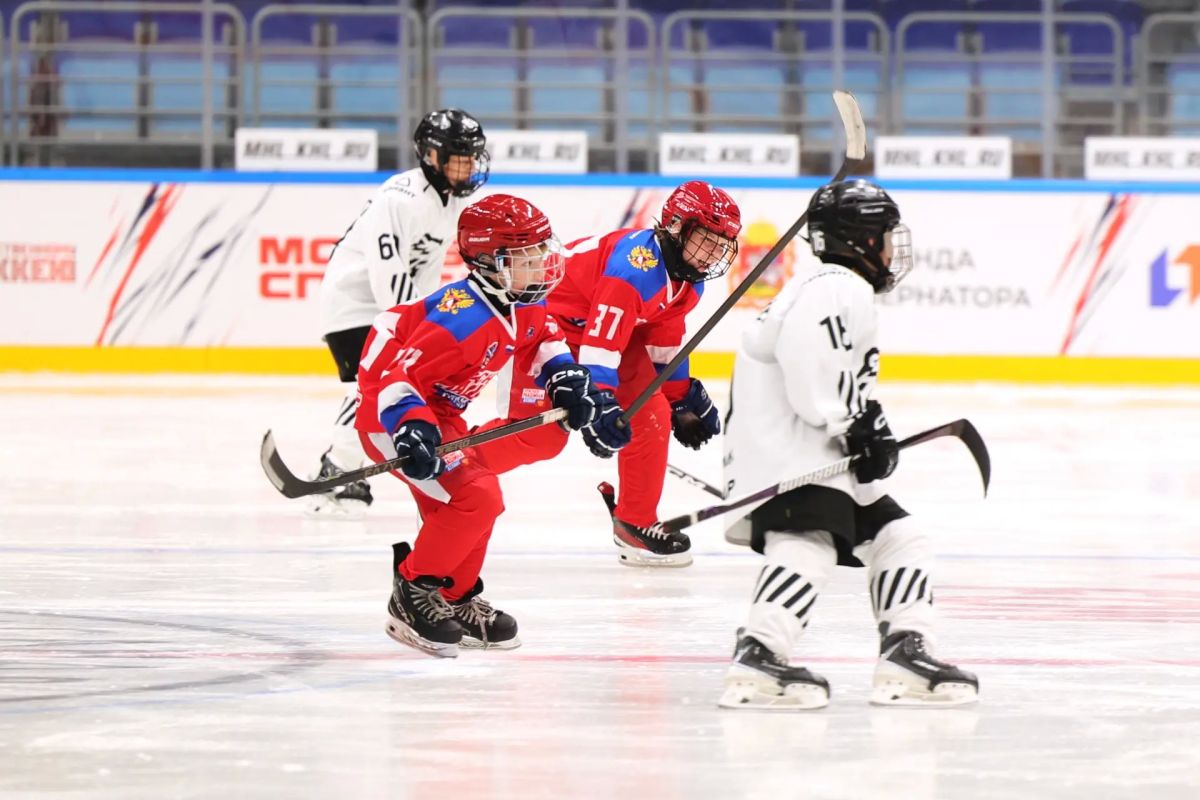 Юлия Купецкая: «Ovi Cup» вновь в Мытищах. На Арене Мытищи им. В. И. Шалимова стартовал ежегодный детско-юношеский турнир по хоккею «Кубок Александра Овечкина» Одной из первых на лед вышла наша команда «Красная машина Атлант» Юлия Купецкая: «Ovi Cup» вновь в Мытищах. На Арене Мытищи им. В. И. Шалимова стартовал ежегодный детско-юношеский турнир по хоккею «Кубок Александра Овечкина» Одной из первых на лед вышла наша команда «Красная машина Атлант»