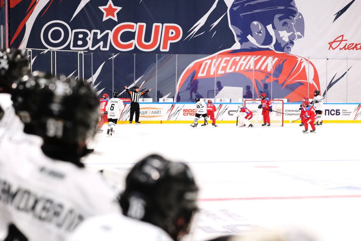 Юлия Купецкая: «Ovi Cup» вновь в Мытищах. На Арене Мытищи им. В. И. Шалимова стартовал ежегодный детско-юношеский турнир по хоккею «Кубок Александра Овечкина» Одной из первых на лед вышла наша команда «Красная машина Атлант» Юлия Купецкая: «Ovi Cup» вновь в Мытищах. На Арене Мытищи им. В. И. Шалимова стартовал ежегодный детско-юношеский турнир по хоккею «Кубок Александра Овечкина» Одной из первых на лед вышла наша команда «Красная машина Атлант»