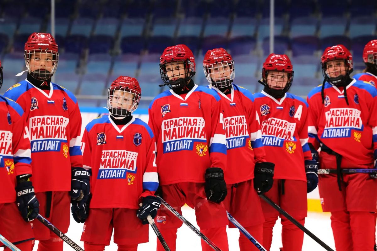 Юлия Купецкая: «Ovi Cup» вновь в Мытищах. На Арене Мытищи им. В. И. Шалимова стартовал ежегодный детско-юношеский турнир по хоккею «Кубок Александра Овечкина» Одной из первых на лед вышла наша команда «Красная машина Атлант» Юлия Купецкая: «Ovi Cup» вновь в Мытищах. На Арене Мытищи им. В. И. Шалимова стартовал ежегодный детско-юношеский турнир по хоккею «Кубок Александра Овечкина» Одной из первых на лед вышла наша команда «Красная машина Атлант»